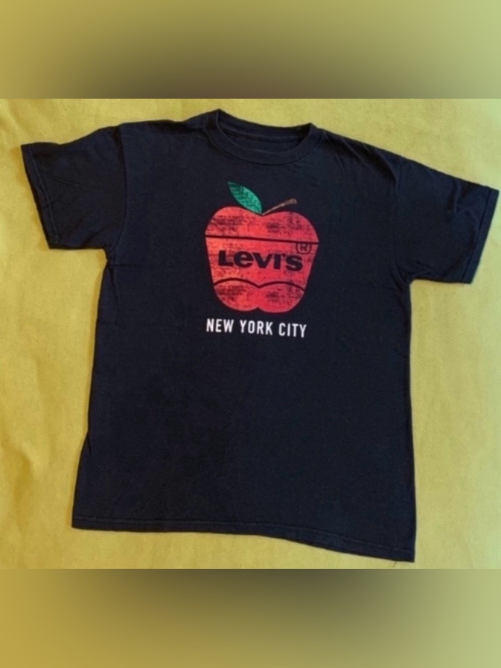 Levi's Black Kids T-Shirt with Red Apple Graphic New York City